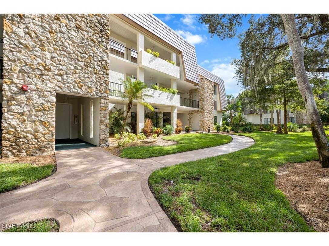 103 Clubhouse Drive #252 Naples FL 34105 225076136 image11