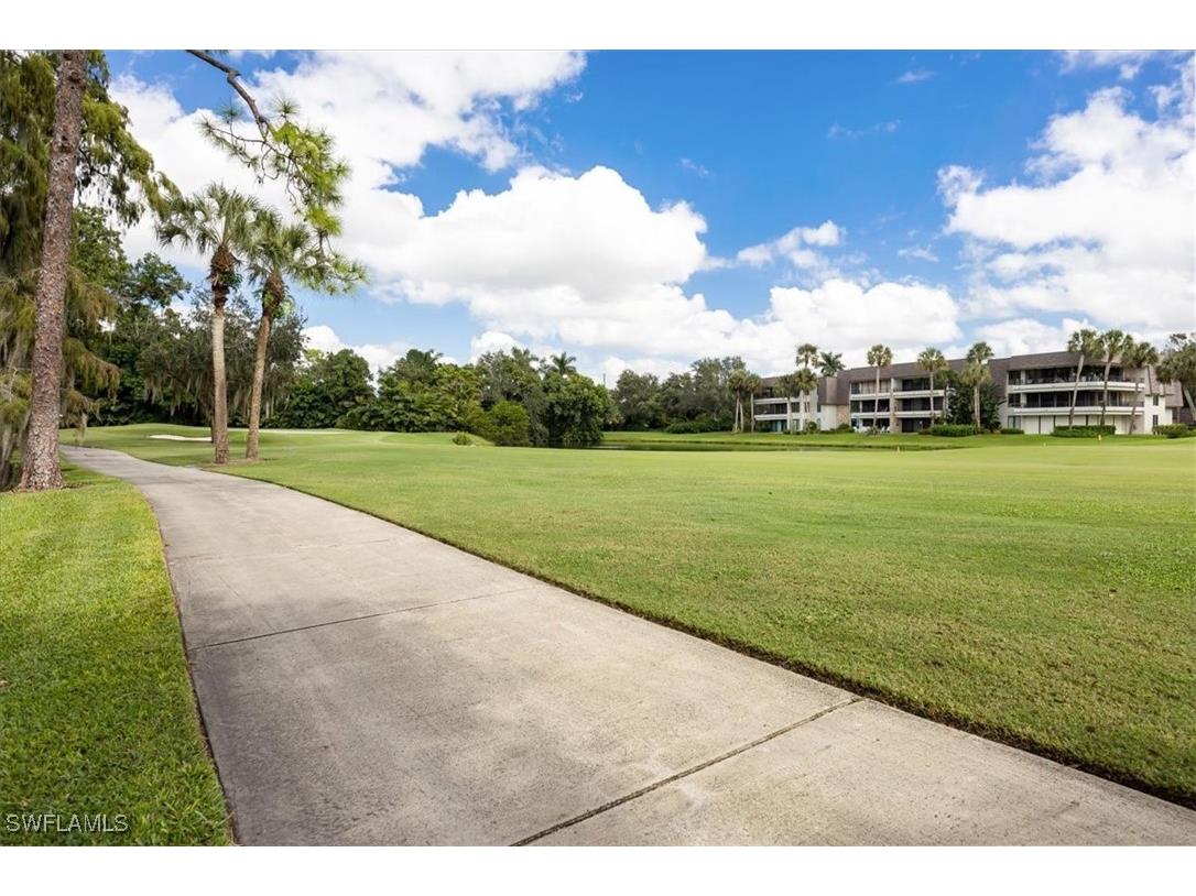 103 Clubhouse Drive #252 Naples FL 34105 225076136 image12