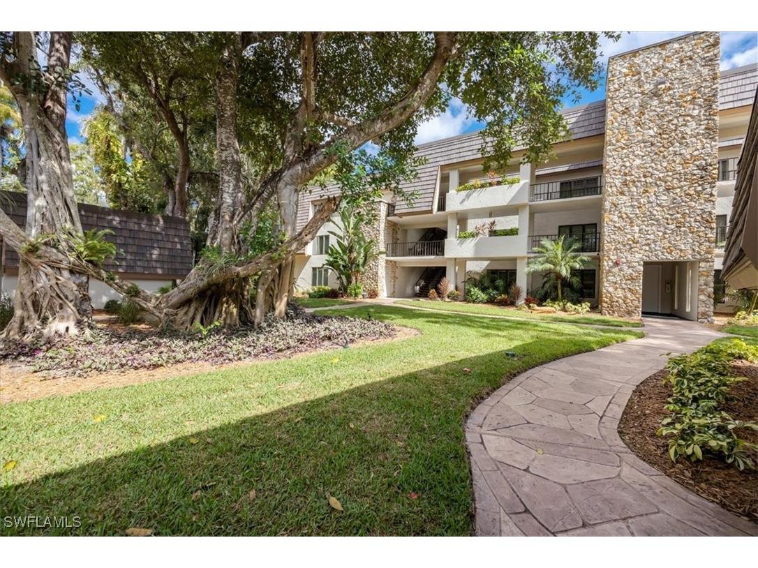 103 Clubhouse Drive #252 Naples FL 34105 225076136 image13