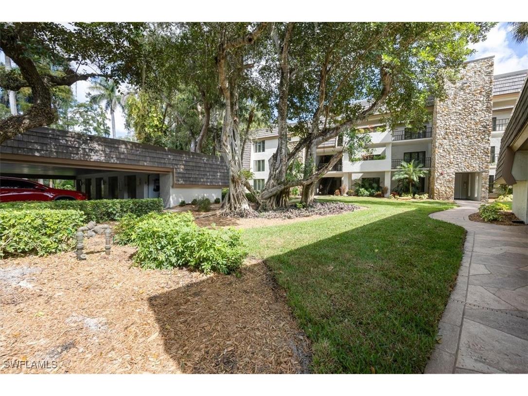 103 Clubhouse Drive #252 Naples FL 34105 225076136 image16