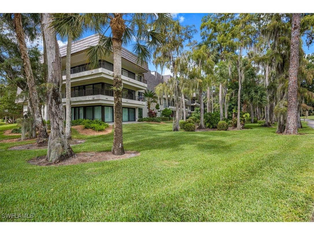 103 Clubhouse Drive #252 Naples FL 34105 225076136 image18