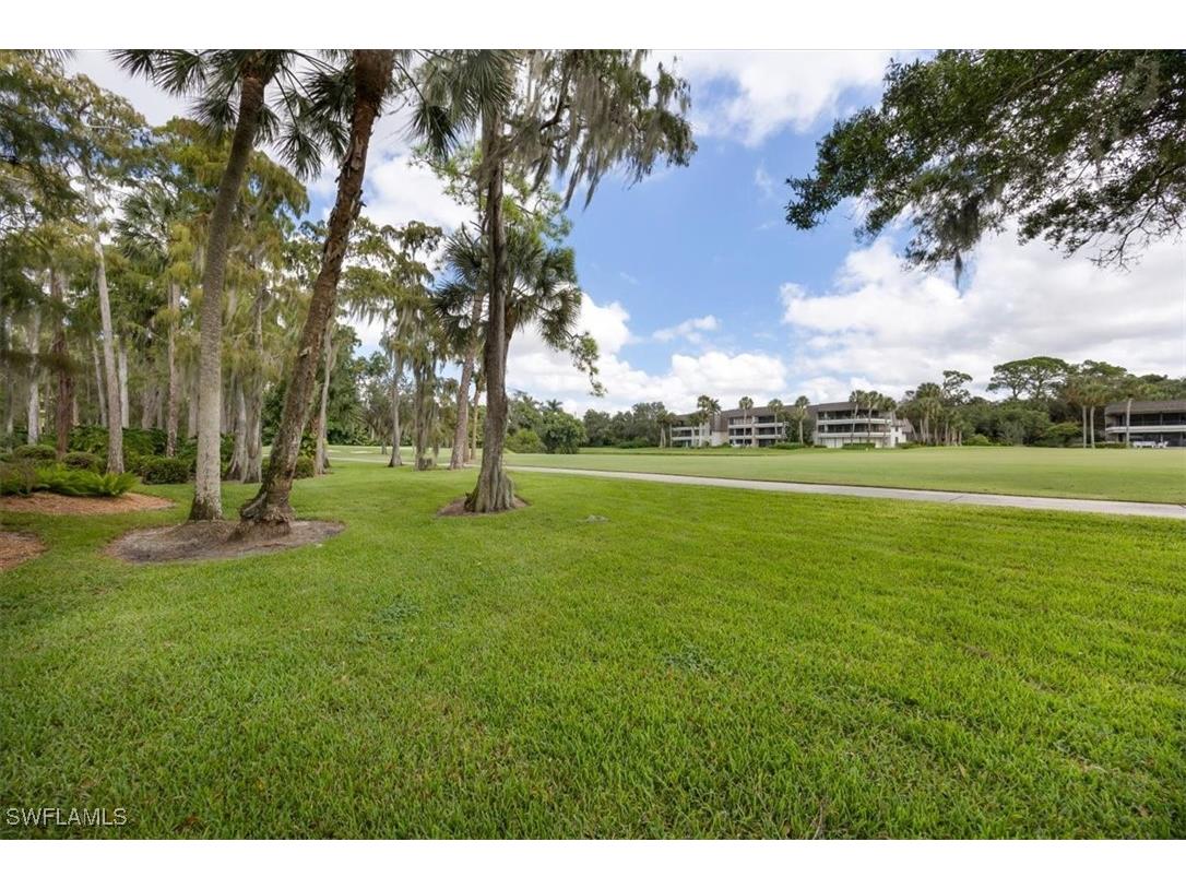 103 Clubhouse Drive #252 Naples FL 34105 225076136 image5