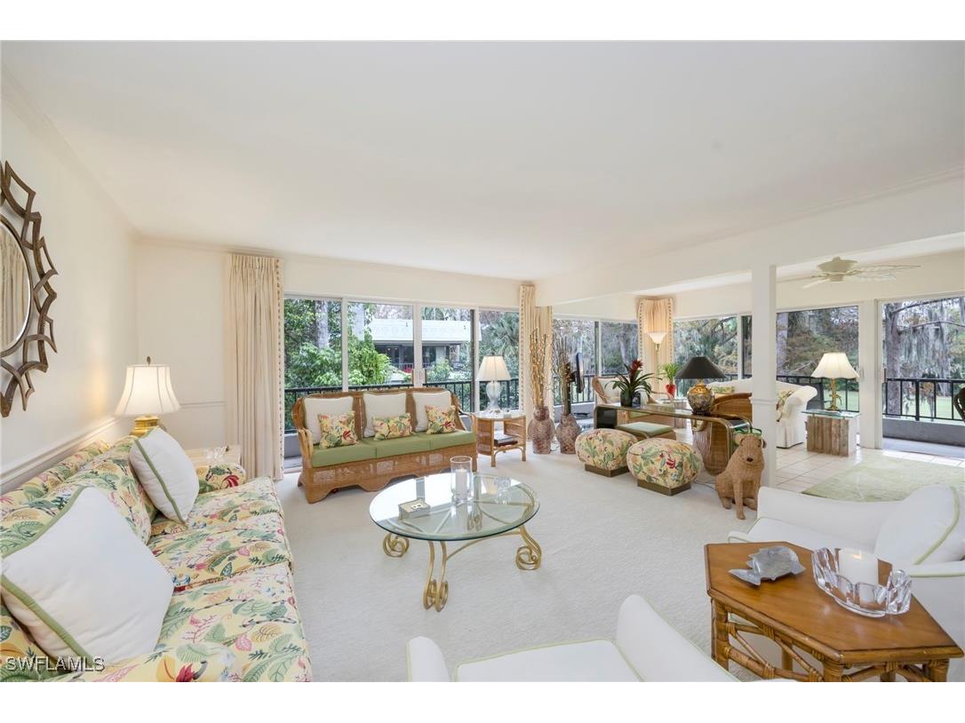 103 Clubhouse Drive #350 Naples FL 34105 226004235 image1