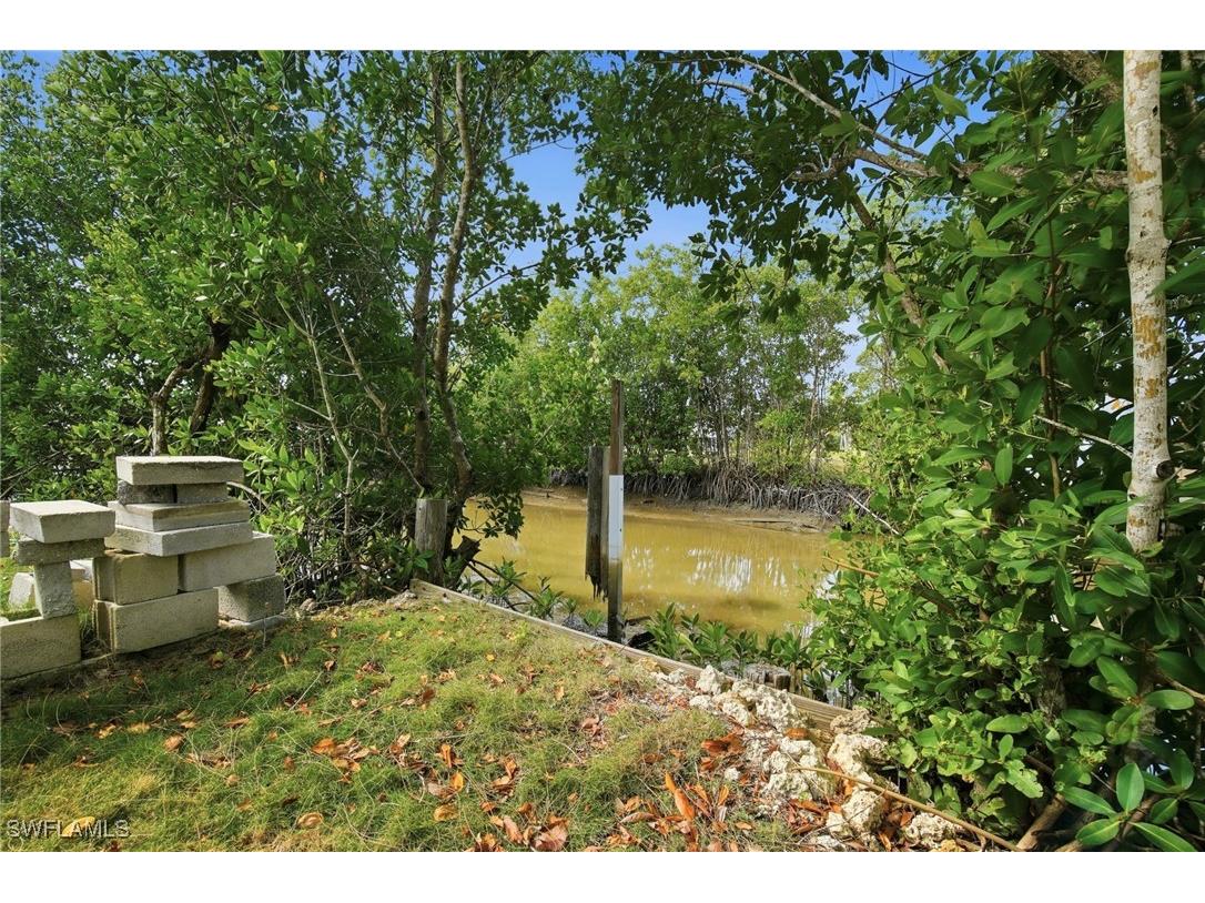 103 Egret Lane Everglades City FL 34139 225083999 image2