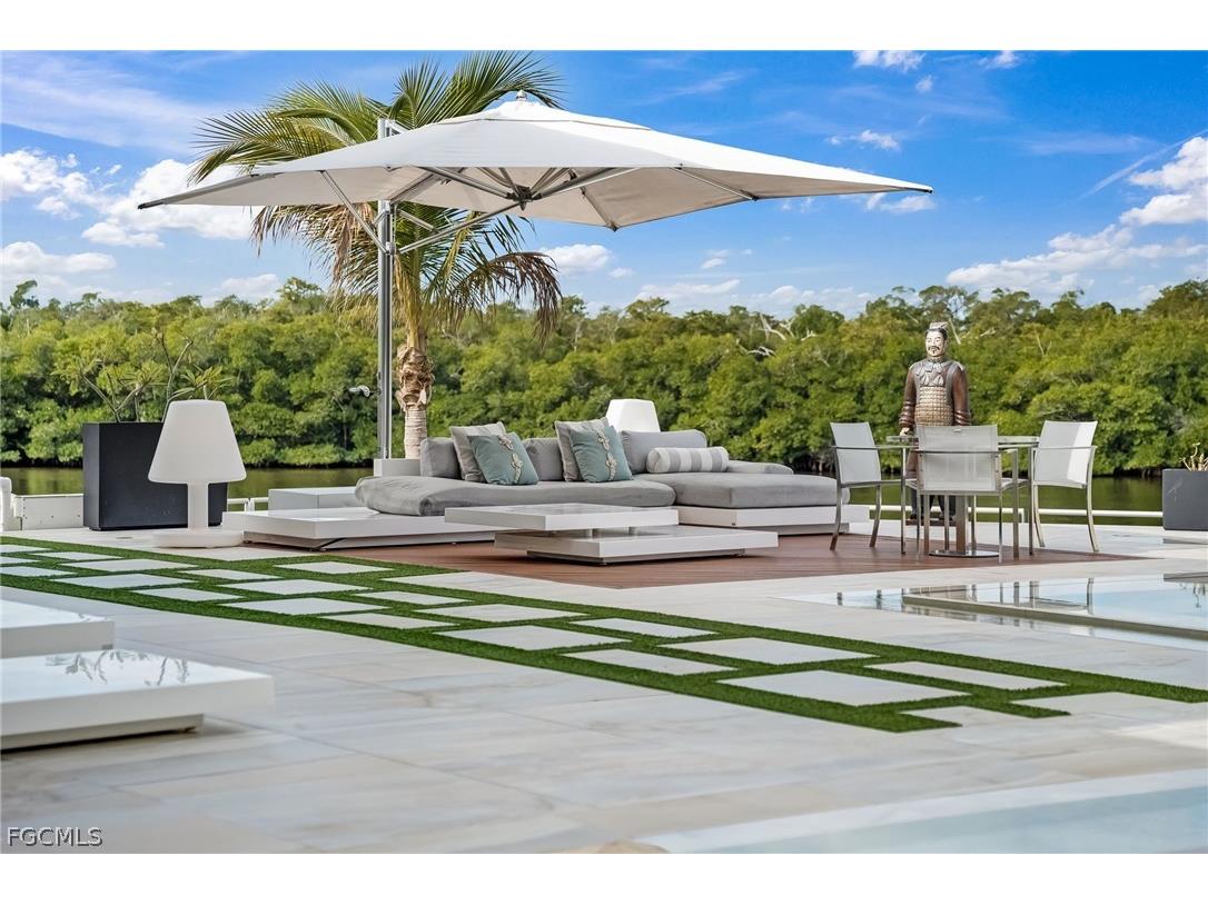 103 Montrose Drive Fort Myers FL 33919 2026000187 image10