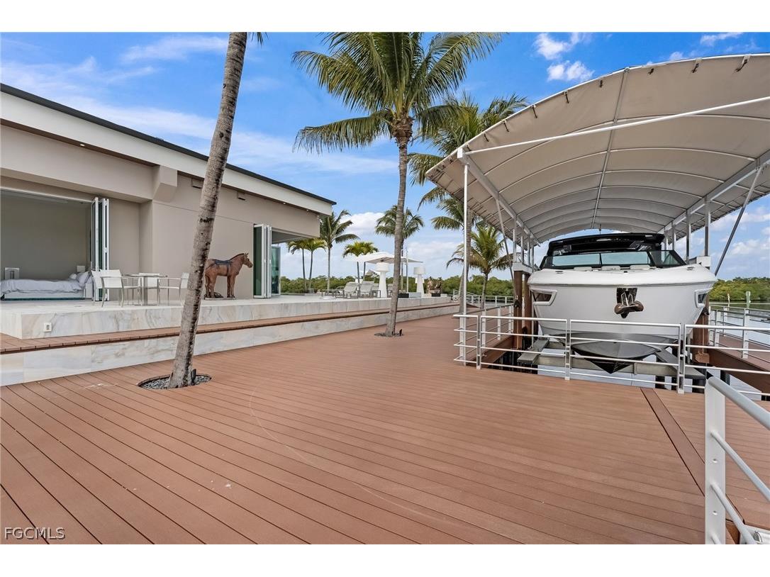 103 Montrose Drive Fort Myers FL 33919 2026000187 image16