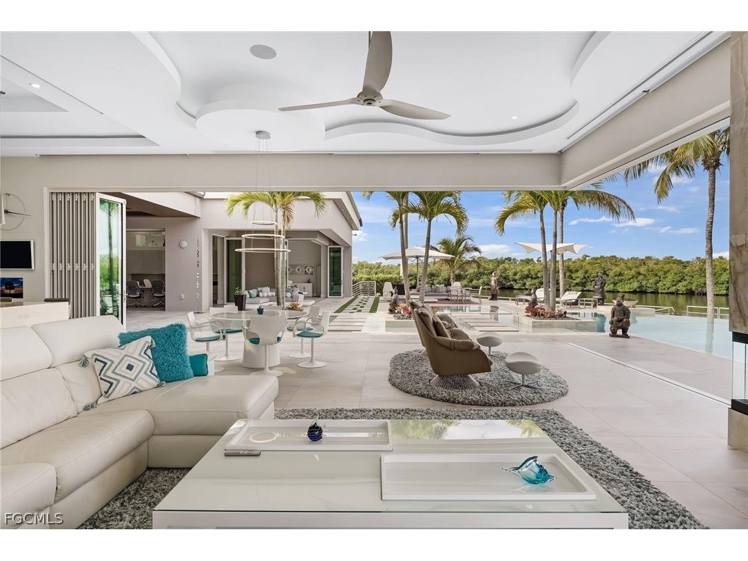 103 Montrose Drive Fort Myers FL 33919 2026000187 image18