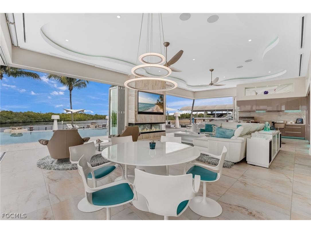 103 Montrose Drive Fort Myers FL 33919 2026000187 image20