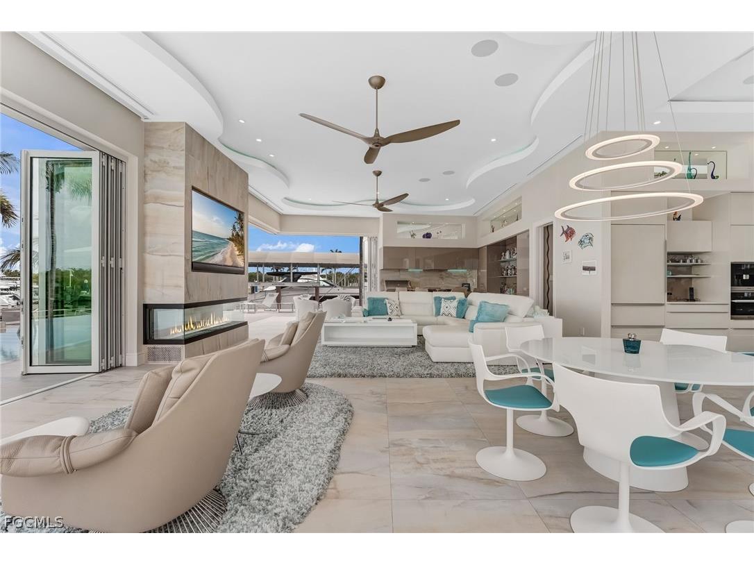 103 Montrose Drive Fort Myers FL 33919 2026000187 image21