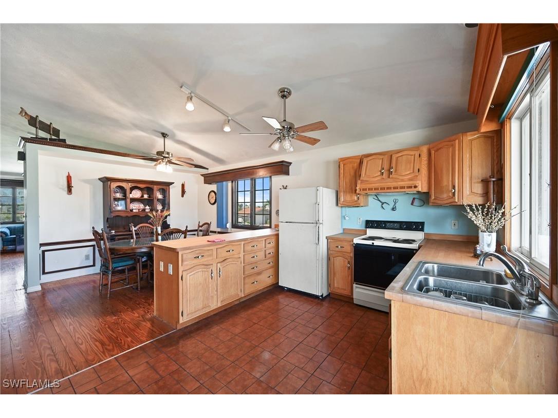 103 Tahiti Circle Naples FL 34113 225029037 image13