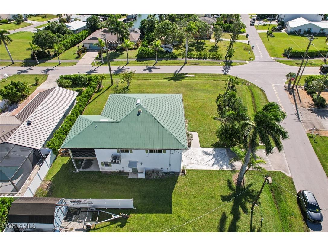103 Tahiti Circle Naples FL 34113 225029037 image4