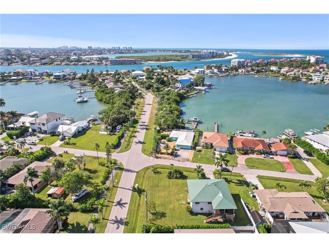103 Tahiti Circle Naples FL 34113 225029037 image6