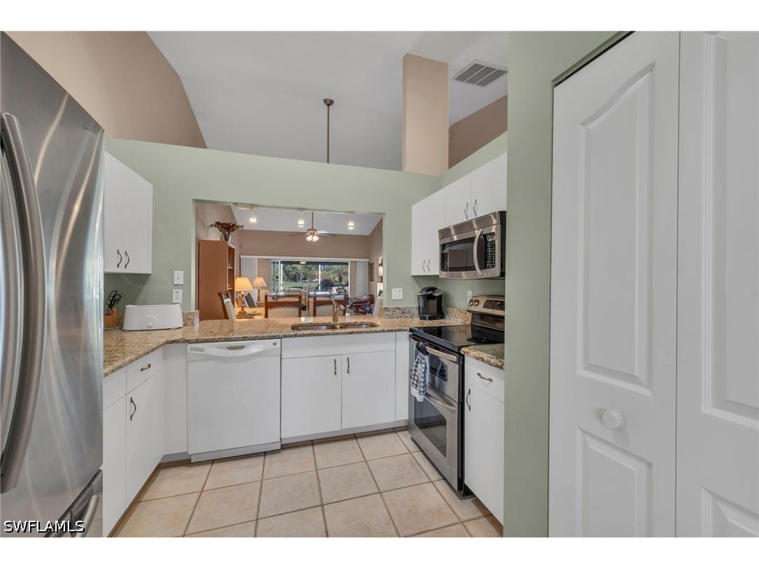103 Tanglewood Court #128-1 Naples FL 34113 226017754 image4