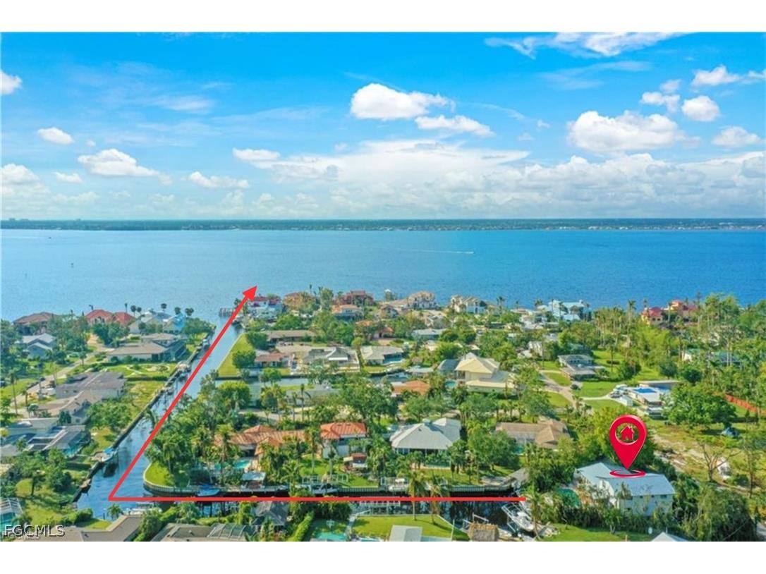 1030 Aqua Lane Fort Myers FL 33919 2026004812 image1
