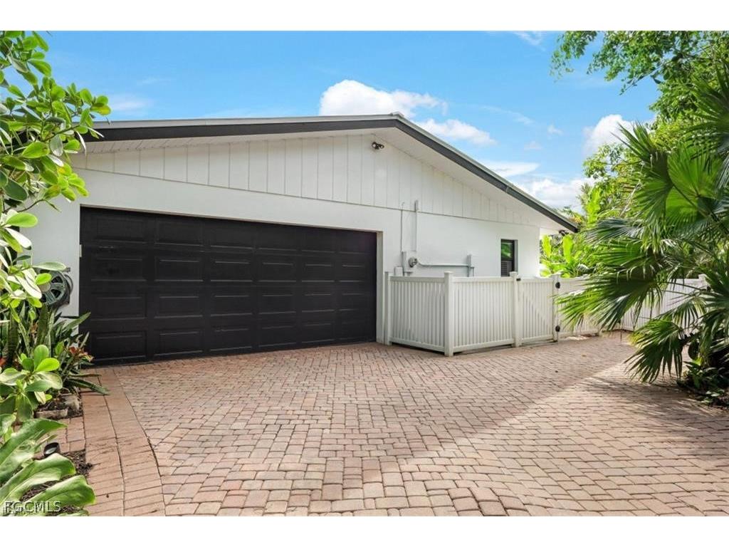 1030 Aqua Lane Fort Myers FL 33919 2026004812 image29