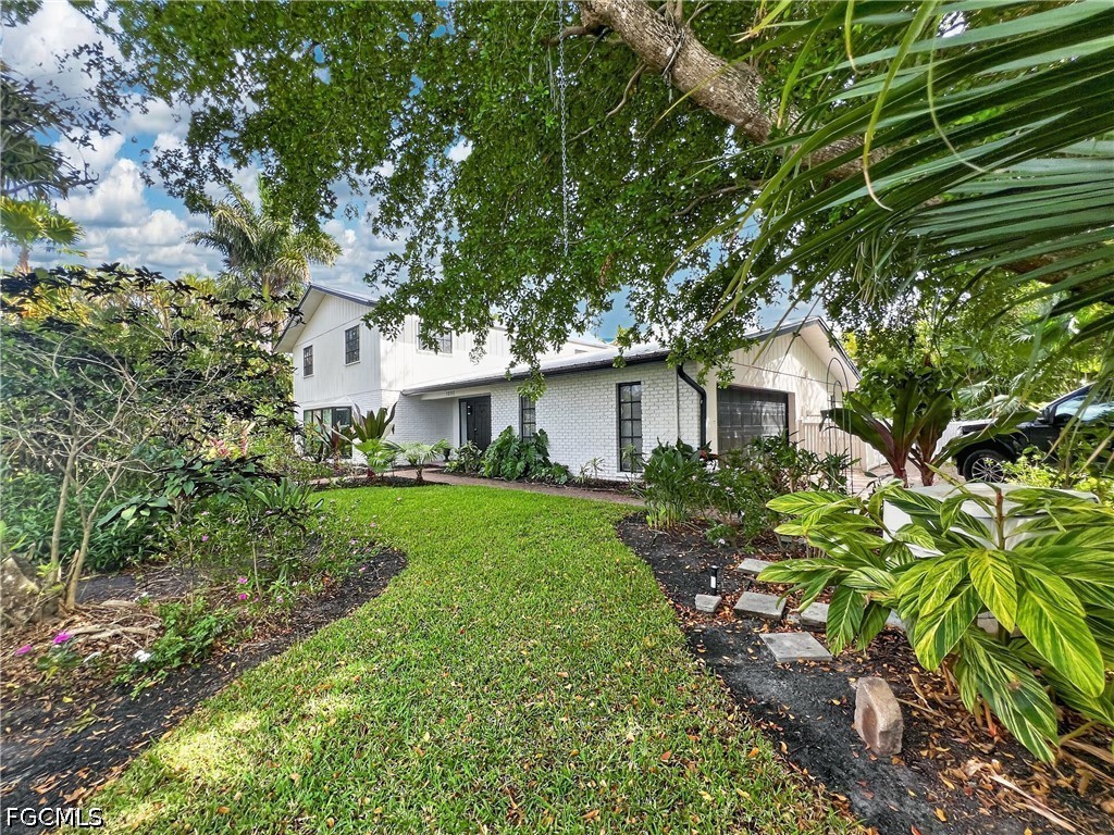 1030 Aqua Lane Fort Myers FL 33919 2026004812 image35