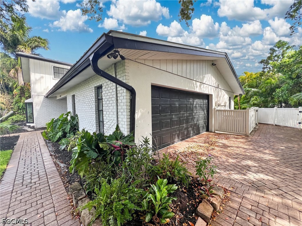 1030 Aqua Lane Fort Myers FL 33919 2026004812 image36