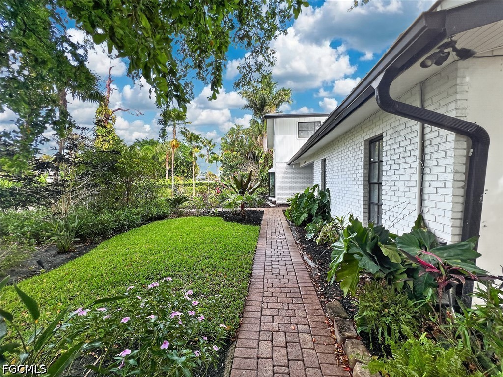 1030 Aqua Lane Fort Myers FL 33919 2026004812 image37