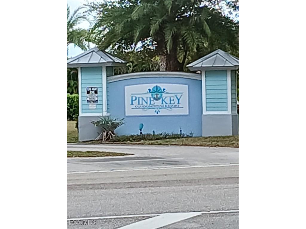 1030 Hancock Creek South Boulevard #204 Cape Coral FL 33909 2025023485 image1