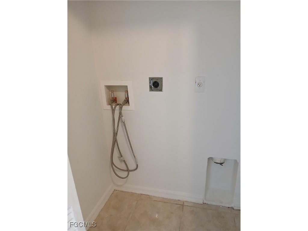 1030 Hancock Creek South Boulevard #204 Cape Coral FL 33909 2025023485 image12