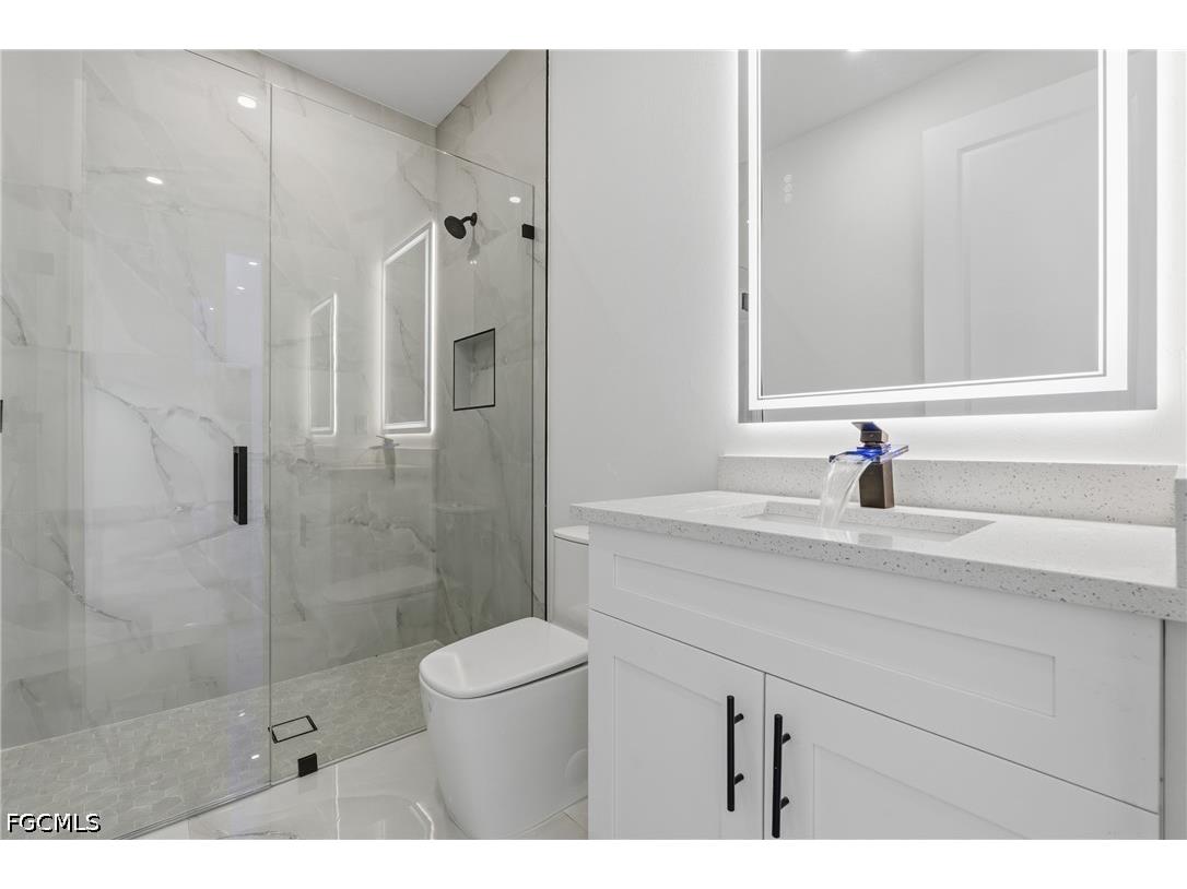 1030 NE 2nd Avenue Cape Coral FL 33909 2026027676 image21