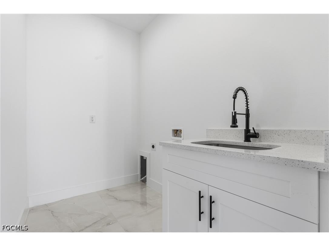 1030 NE 2nd Avenue Cape Coral FL 33909 2026027676 image24