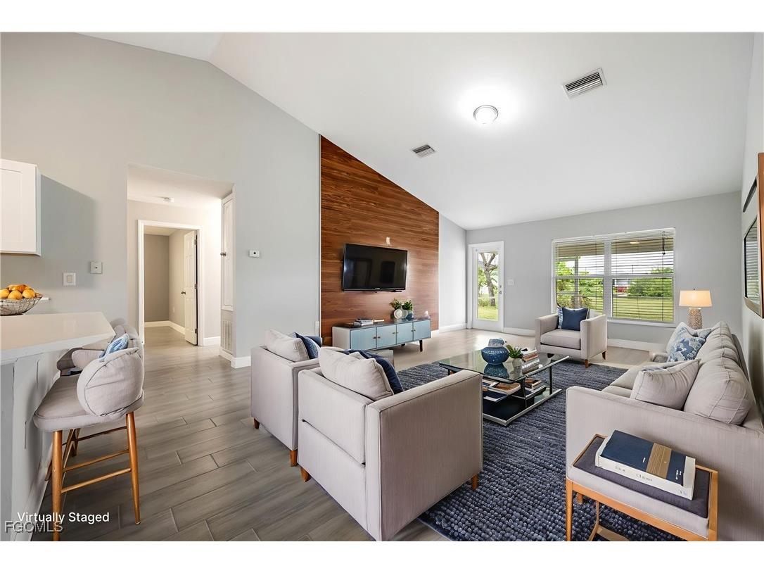 1030 NE 2nd Place Cape Coral FL 33909 2025011026 image16