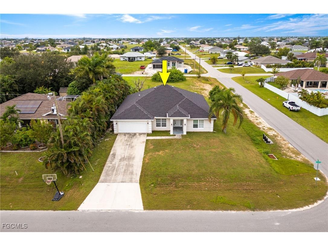 1030 NE 2nd Place Cape Coral FL 33909 2025011026 image38
