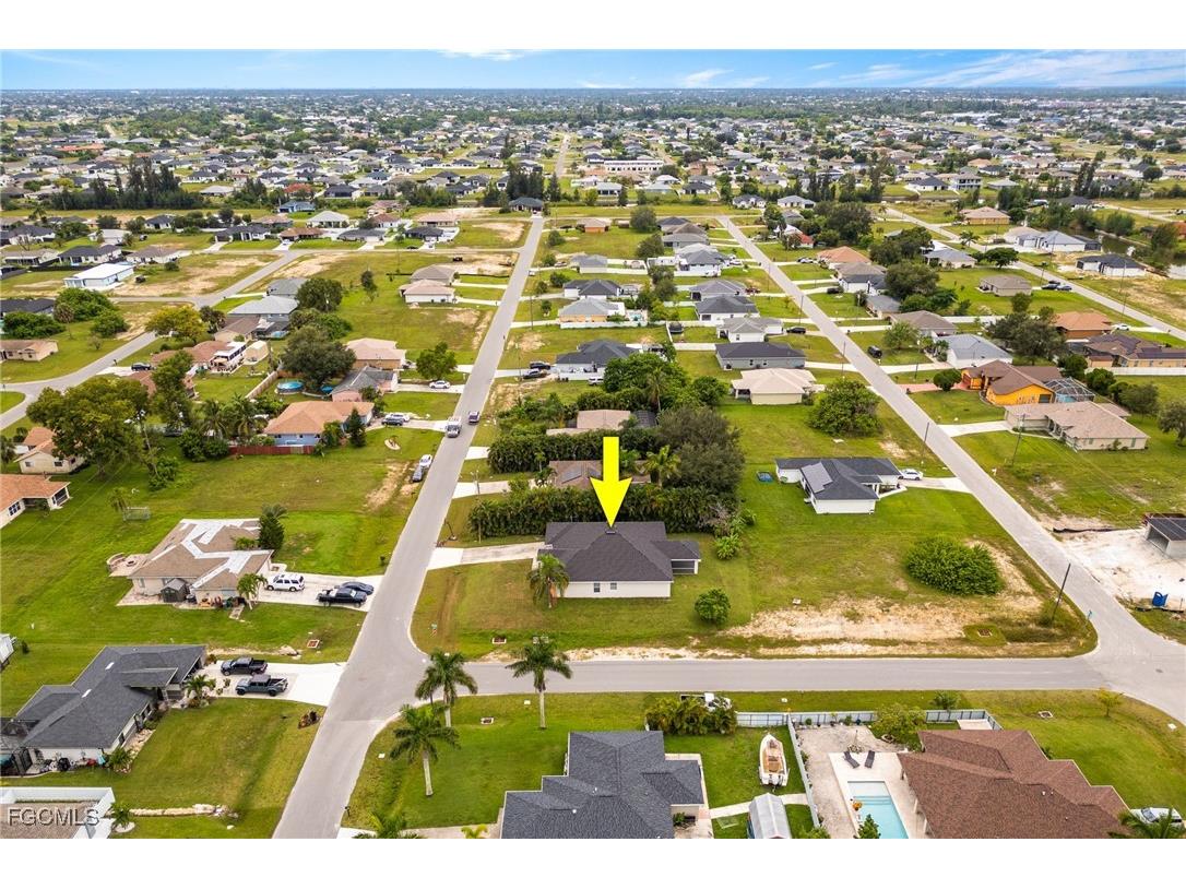 1030 NE 2nd Place Cape Coral FL 33909 2025011026 image43