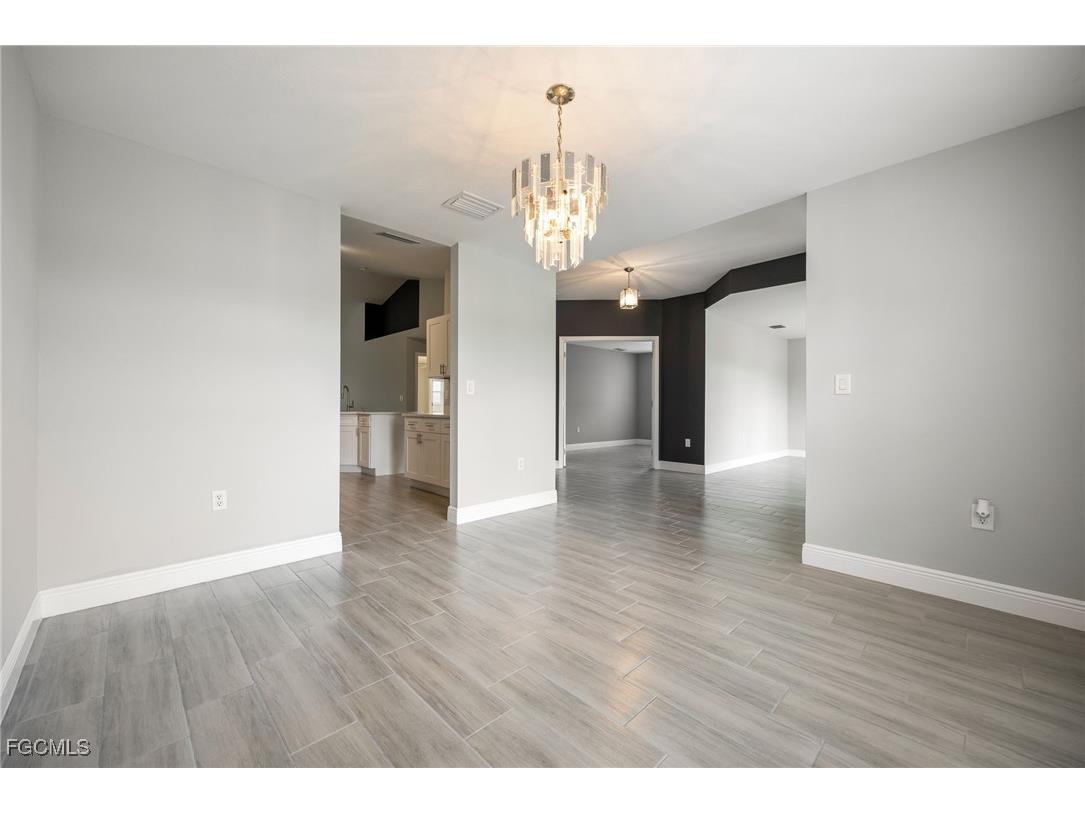 1030 NE 2nd Place Cape Coral FL 33909 2025011026 image9