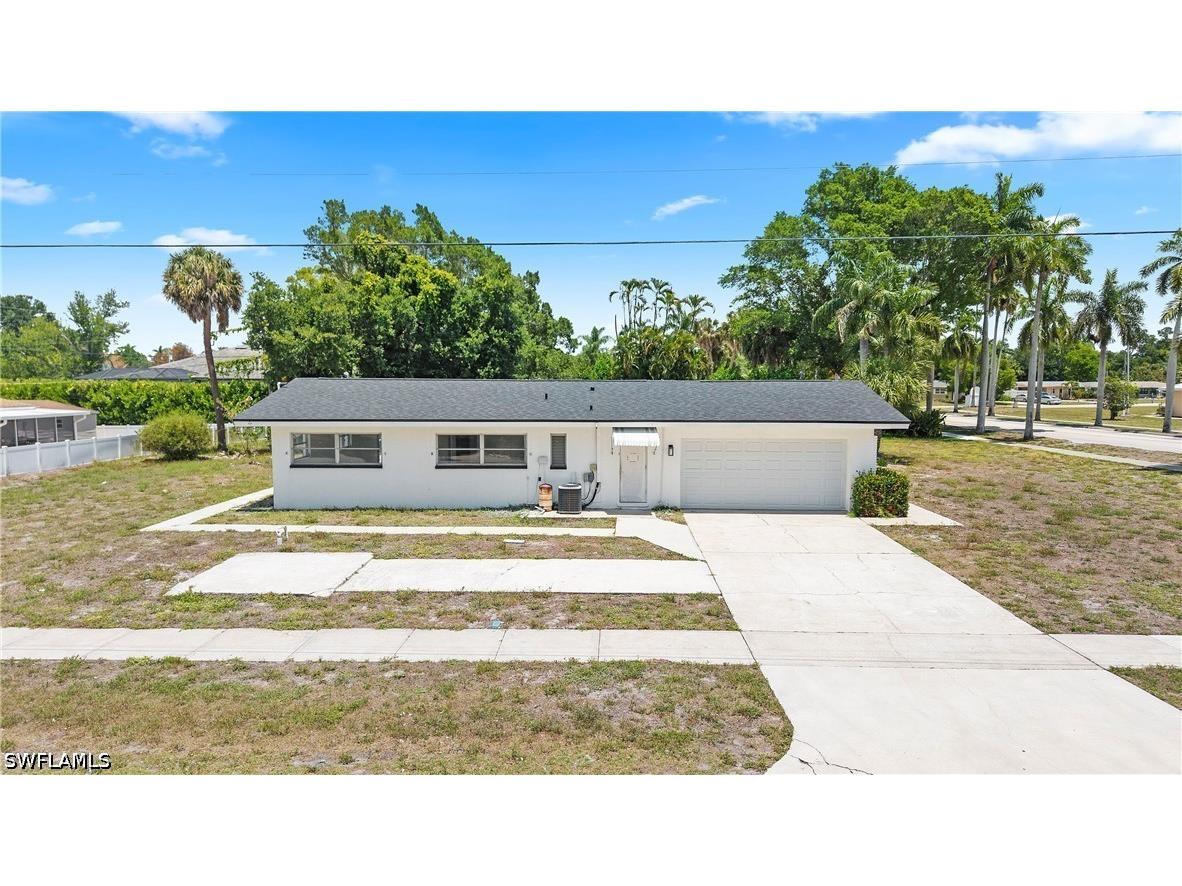 10300 Mcgregor Boulevard Fort Myers FL 33919 226018611 image1