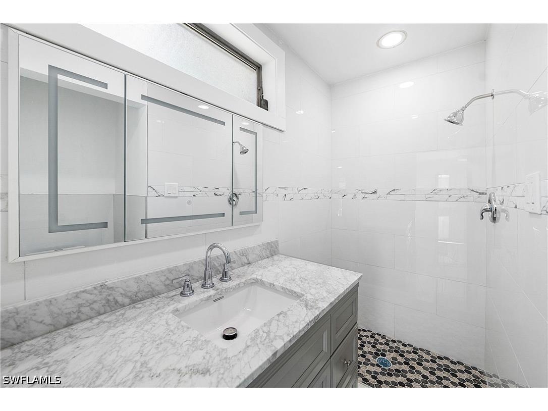 10300 Mcgregor Boulevard Fort Myers FL 33919 226018611 image11