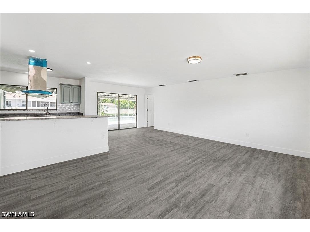 10300 Mcgregor Boulevard Fort Myers FL 33919 226018611 image3
