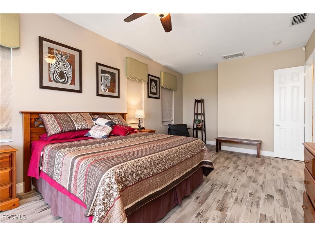 10300 Tarpon Landings Terrace #4 Placida FL 33946 2025022579 image23