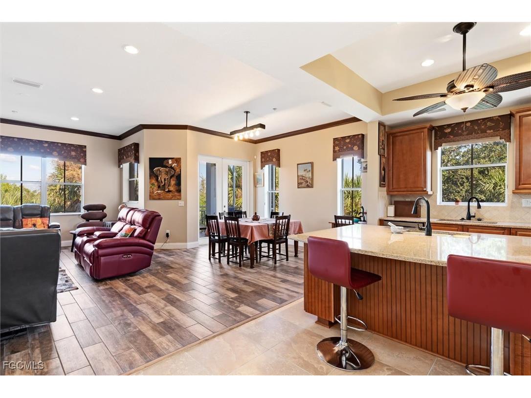 10300 Tarpon Landings Terrace #4 Placida FL 33946 2025022579 image3