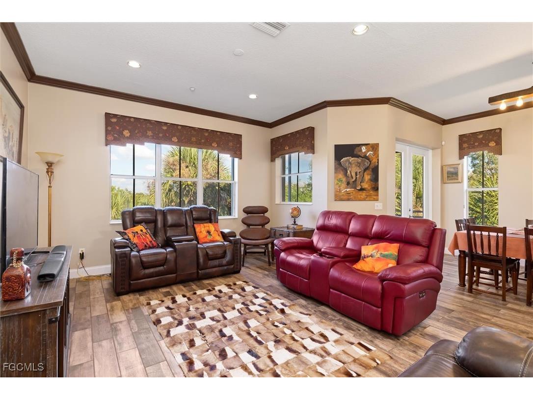 10300 Tarpon Landings Terrace #4 Placida FL 33946 2025022579 image5