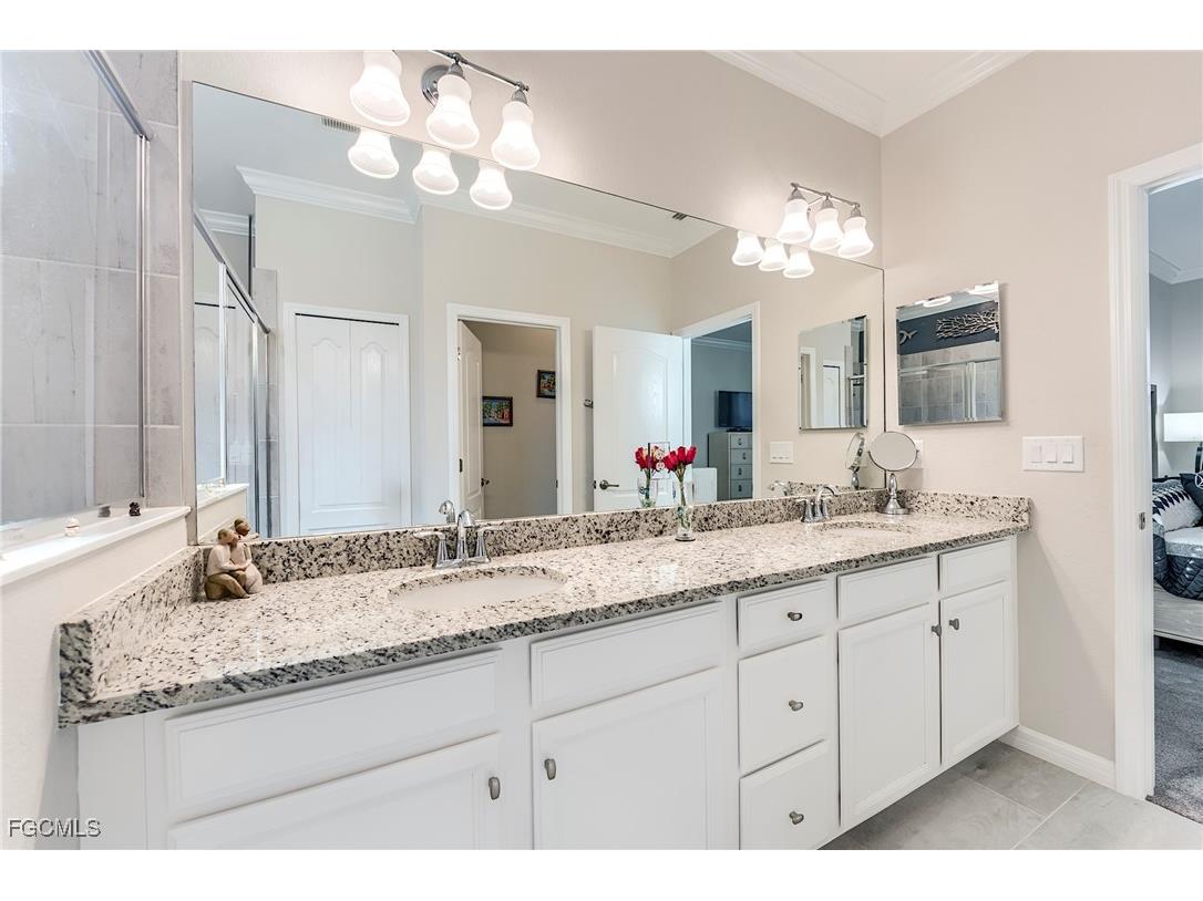 10304 Livorno Drive Fort Myers FL 33913 2025008938 image34