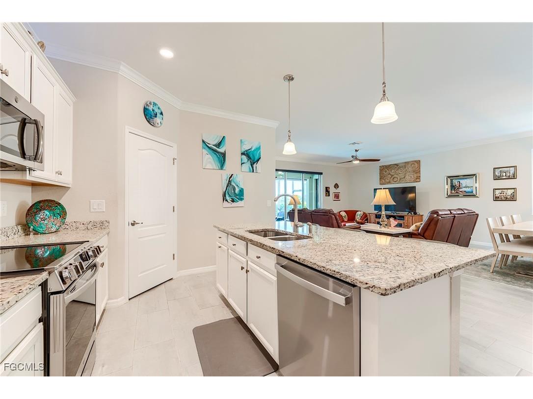 10304 Livorno Drive Fort Myers FL 33913 2025008938 image8