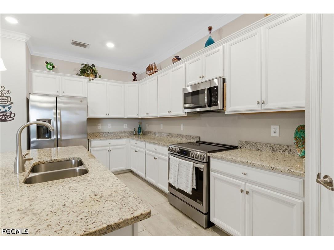 10304 Livorno Drive Fort Myers FL 33913 2026019395 image14