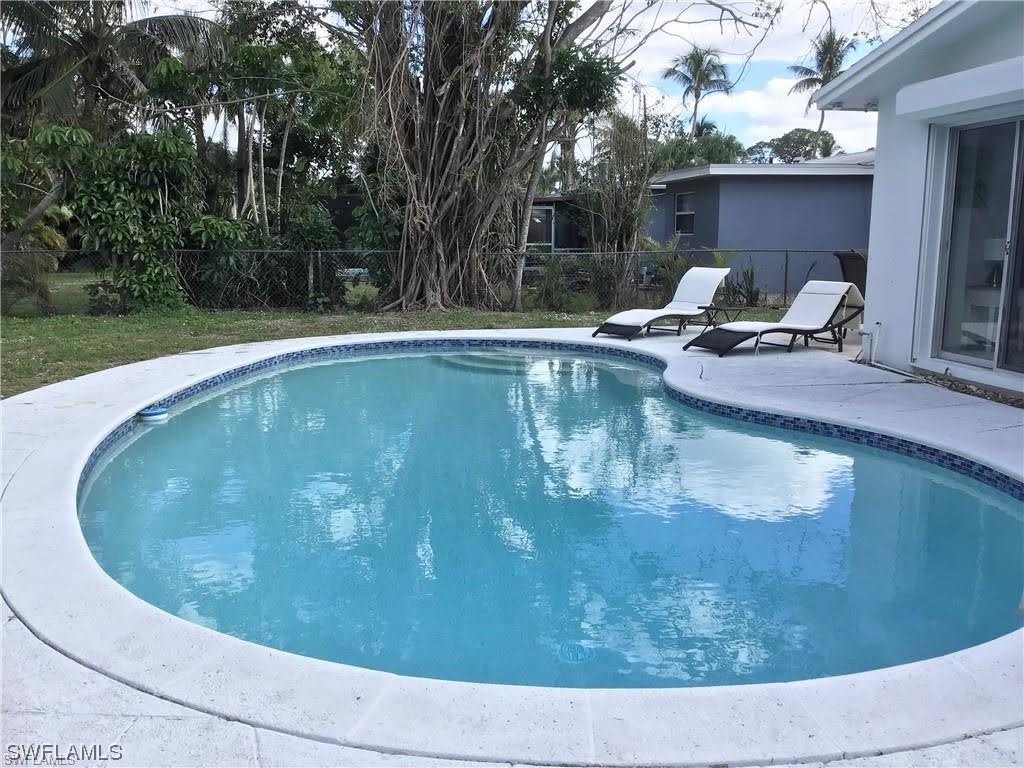 1031 22nd Avenue N Naples FL 34103 224006917 image1