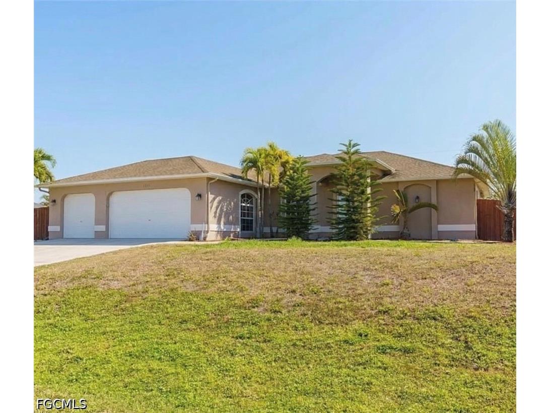1031 NE 2nd Place Cape Coral FL 33909 2026019352 image1