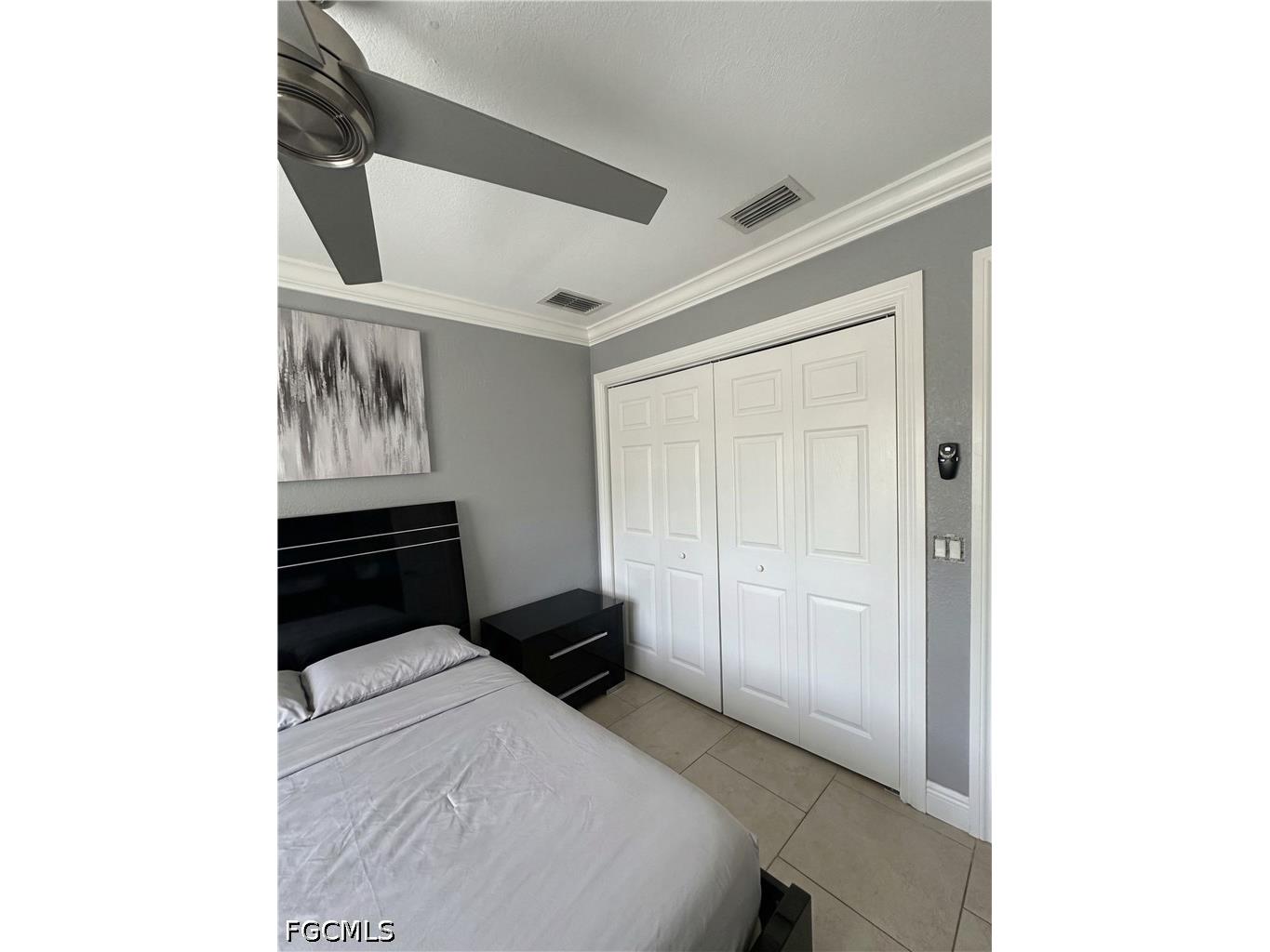 1031 NE 2nd Place Cape Coral FL 33909 2026019352 image13