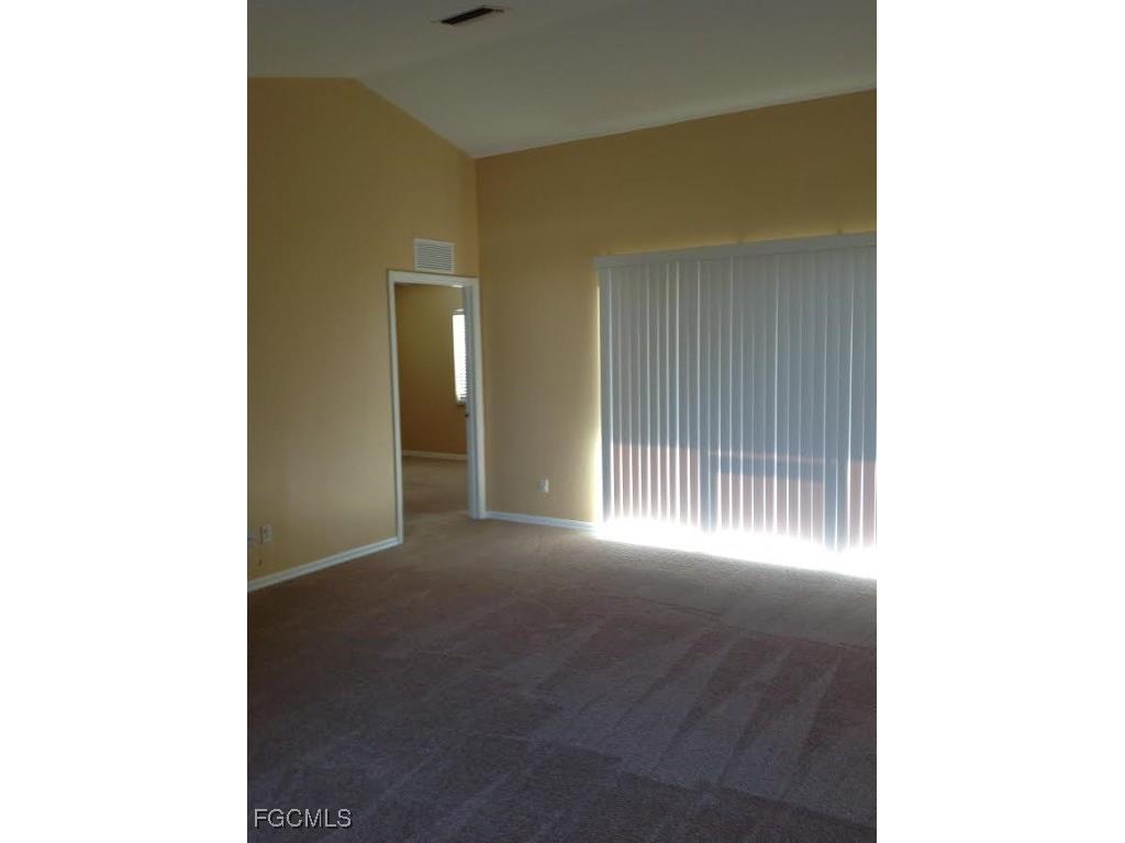 1031 NE 7th Place Cape Coral FL 33909 2025006455 image11