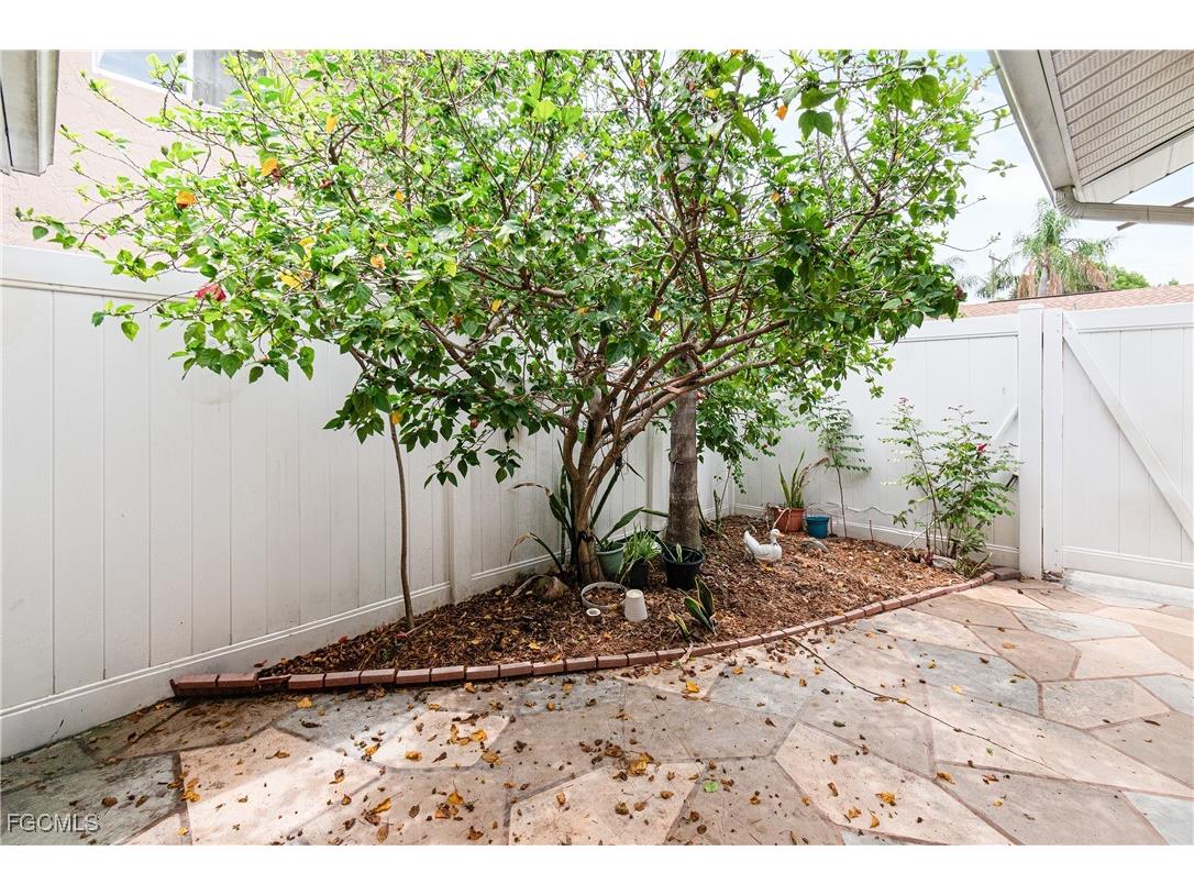 1031 SE 8th Terrace #2H Cape Coral FL 33990 2025024166 image19