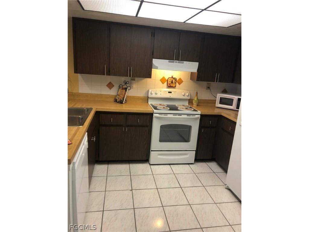 1031 SE 9th Street #2-46-91011131416 Cape Coral FL 33990 2026009485 image4