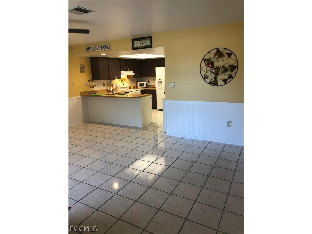 1031 SE 9th Street #4 Cape Coral FL 33990 2026007216 image3