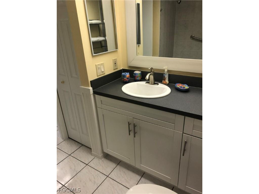1031 SE 9th Street #4 Cape Coral FL 33990 2026007216 image6