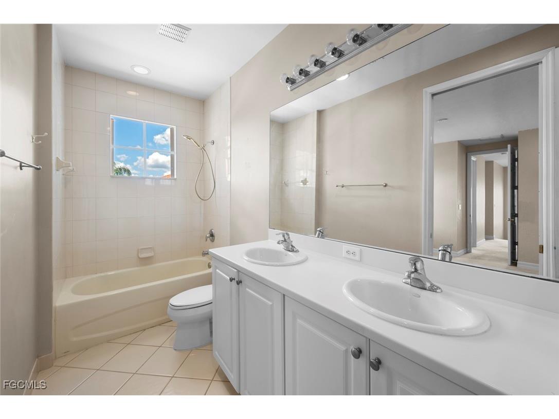 10310 Carolina Willow Drive Fort Myers FL 33913 2025020950 image34