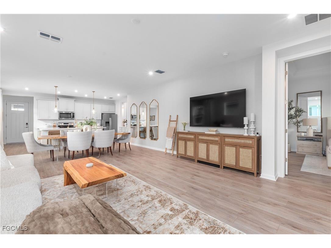10313 Bonavie Cove Drive Fort Myers FL 33966 2026002496 image14