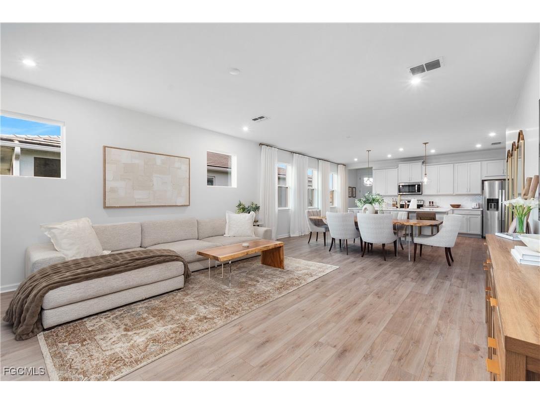 10313 Bonavie Cove Drive Fort Myers FL 33966 2026002496 image15